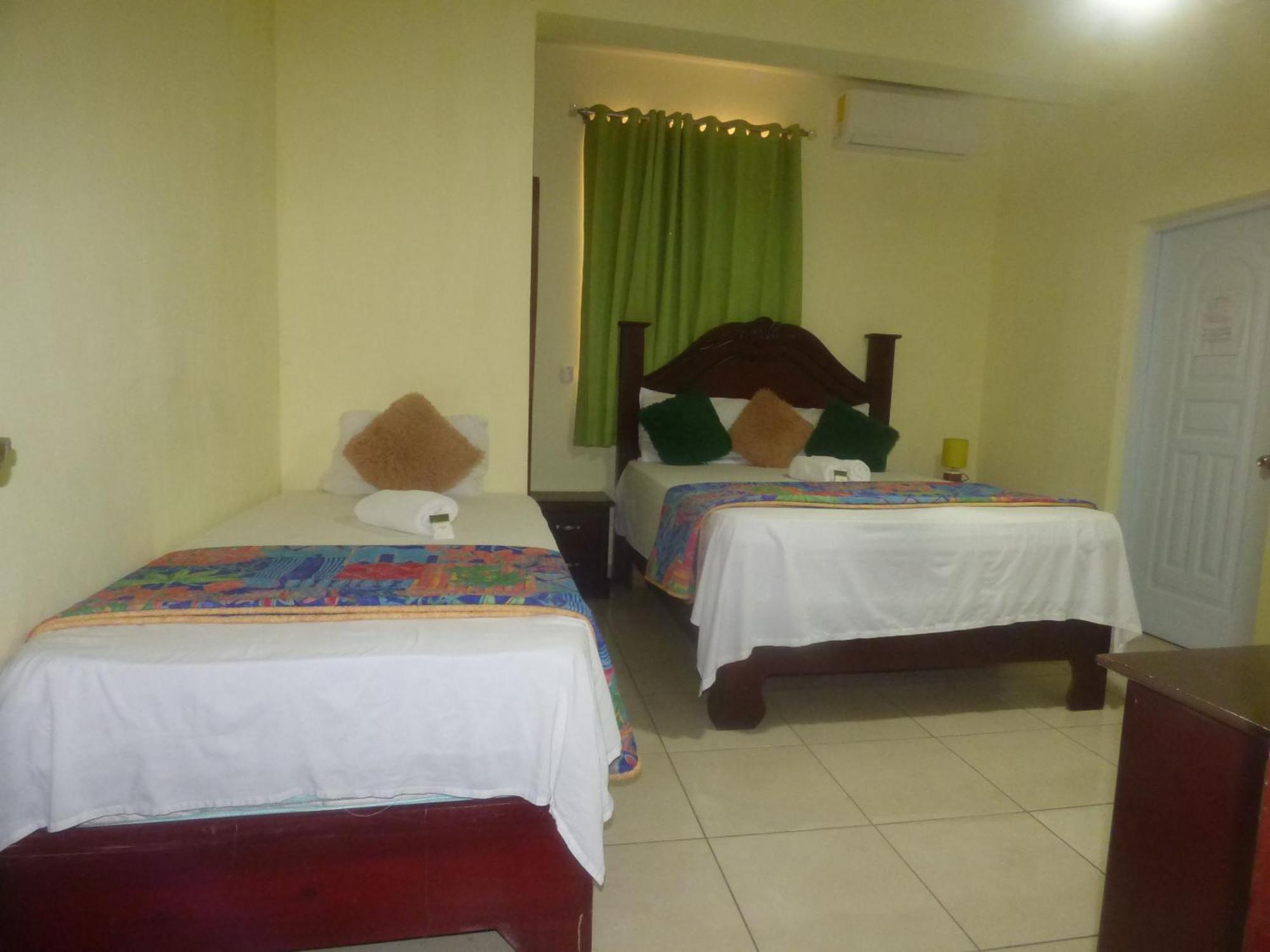 Hotel Enrique I Gazcue, Bed And Breakfast Santo Domingo Exteriér fotografie