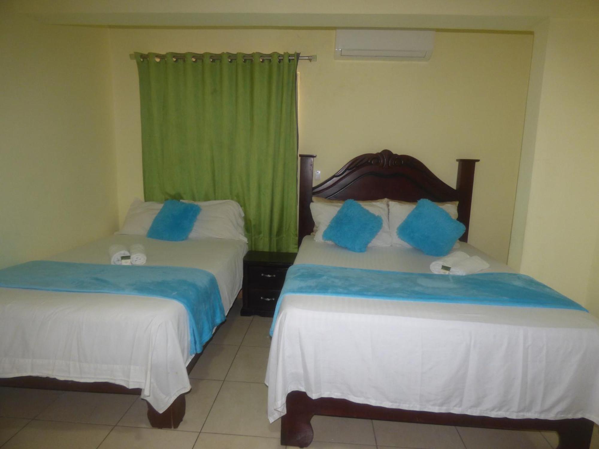 Hotel Enrique I Gazcue, Bed And Breakfast Santo Domingo Exteriér fotografie