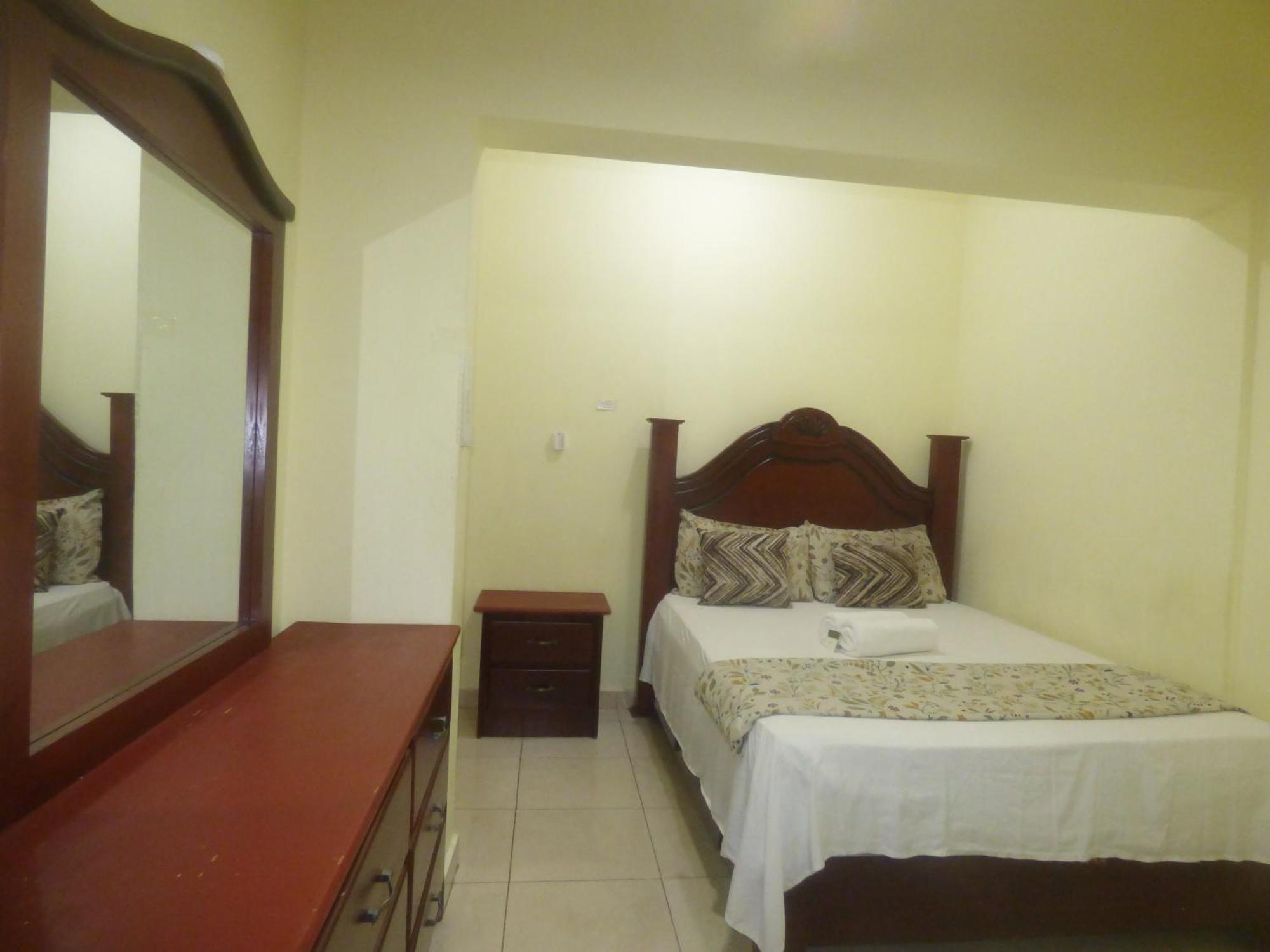 Hotel Enrique I Gazcue, Bed And Breakfast Santo Domingo Exteriér fotografie