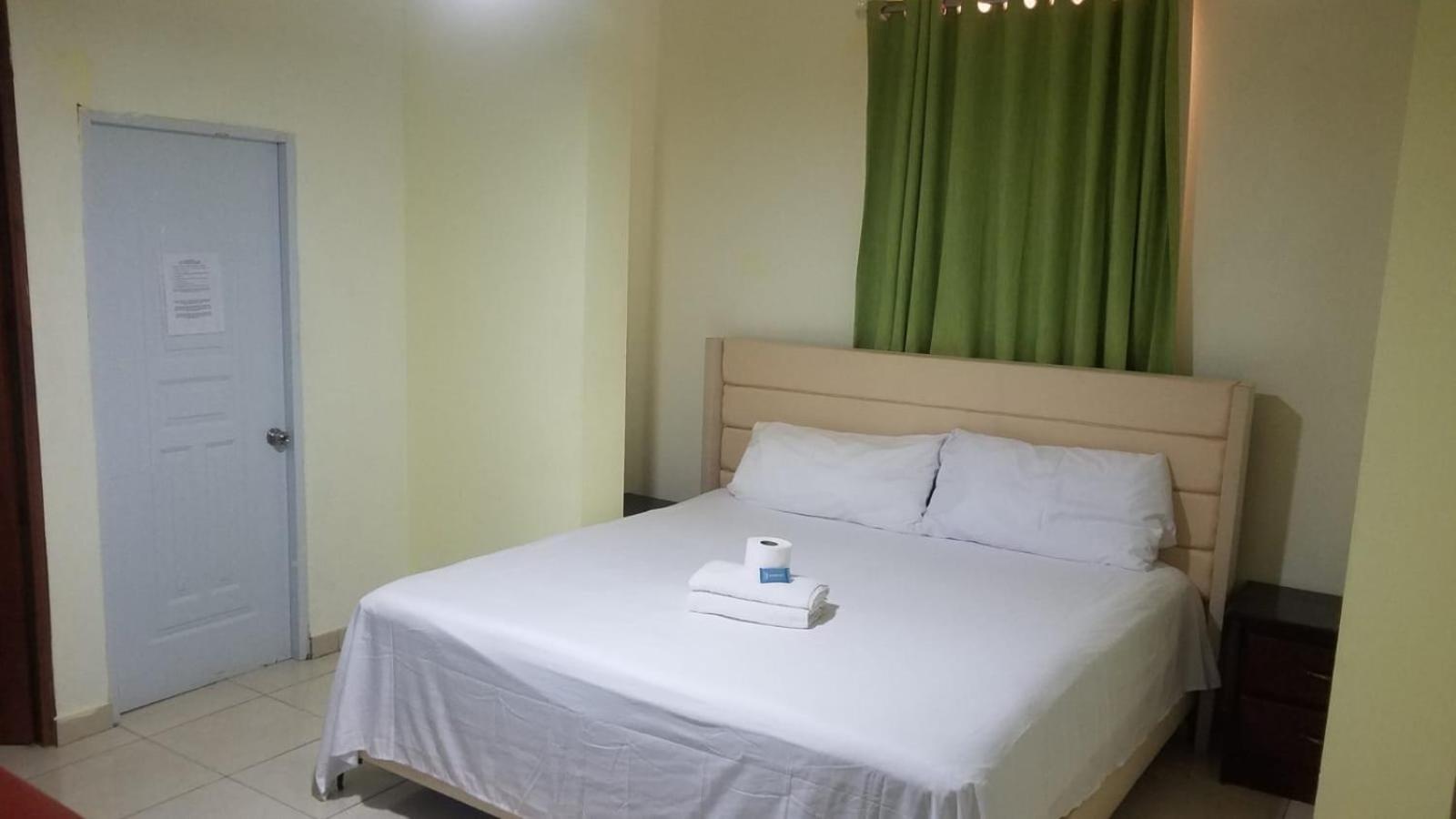 Hotel Enrique I Gazcue, Bed And Breakfast Santo Domingo Exteriér fotografie